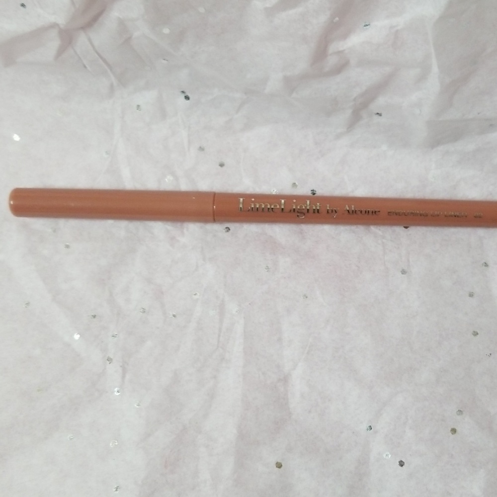 Enduring Lip Liners-Dark Nude